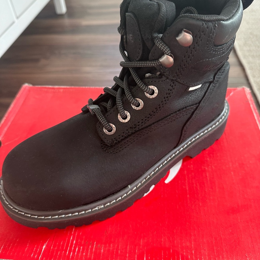 Wolverine Black Leather Boots with Gray Laces